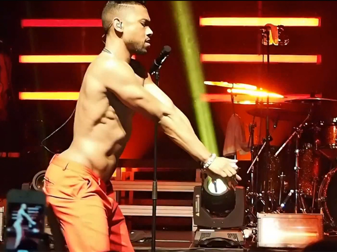 R&B singer-songwriter Miguel is no stranger to sex - most of his songs revolve around it, in fact - but this is the first time he's chosen to simulate a sex act on stage. While performing in Sweden, Miguel took the opportunity to show off his sex skills. Sadly, it turned out more awkward than arousing.